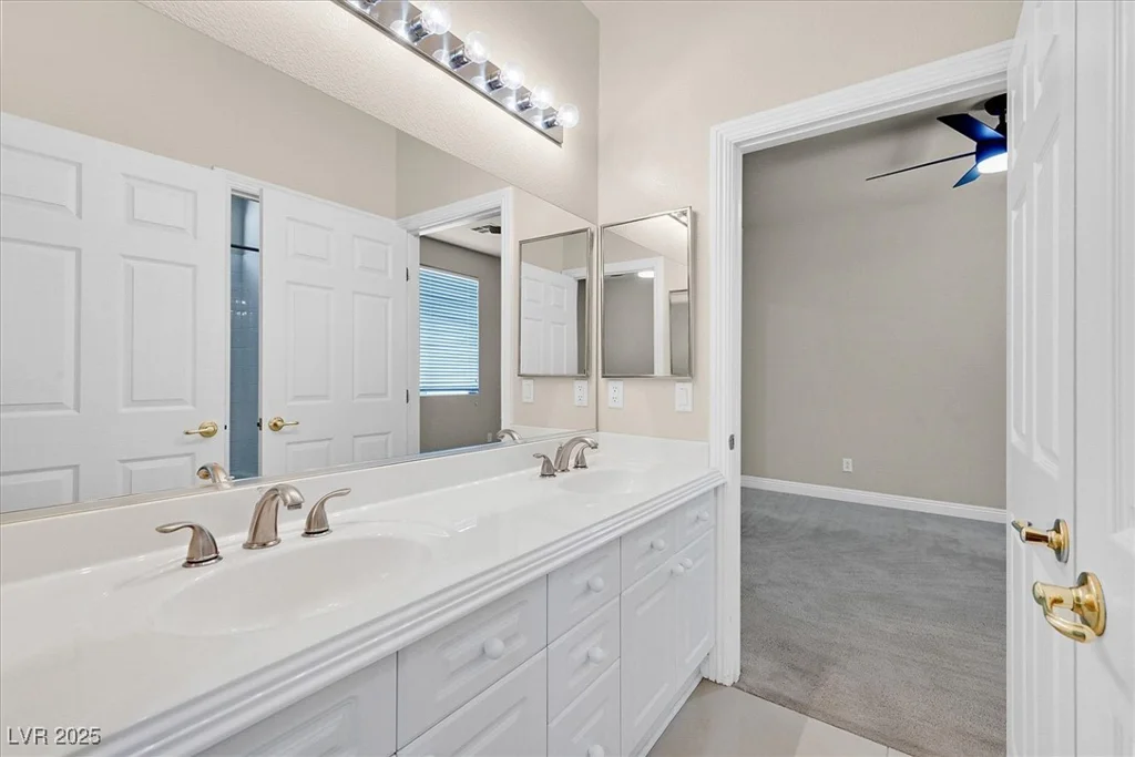 7986 Merlewood, Las Vegas, NV 89117
