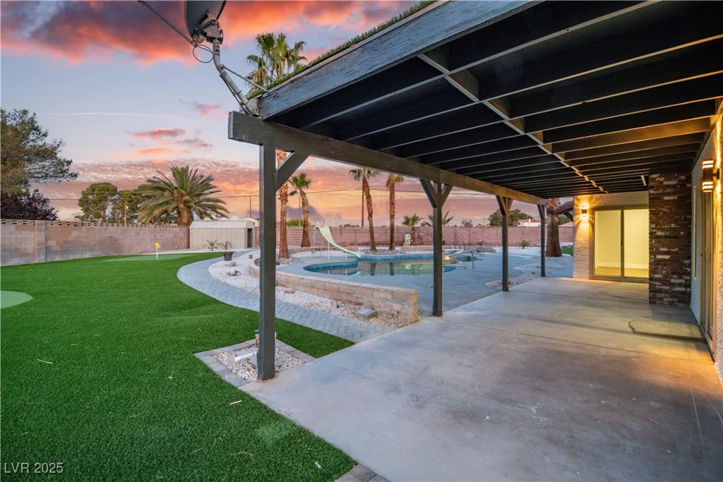 4061 Eldorado, Las Vegas, NV 89139