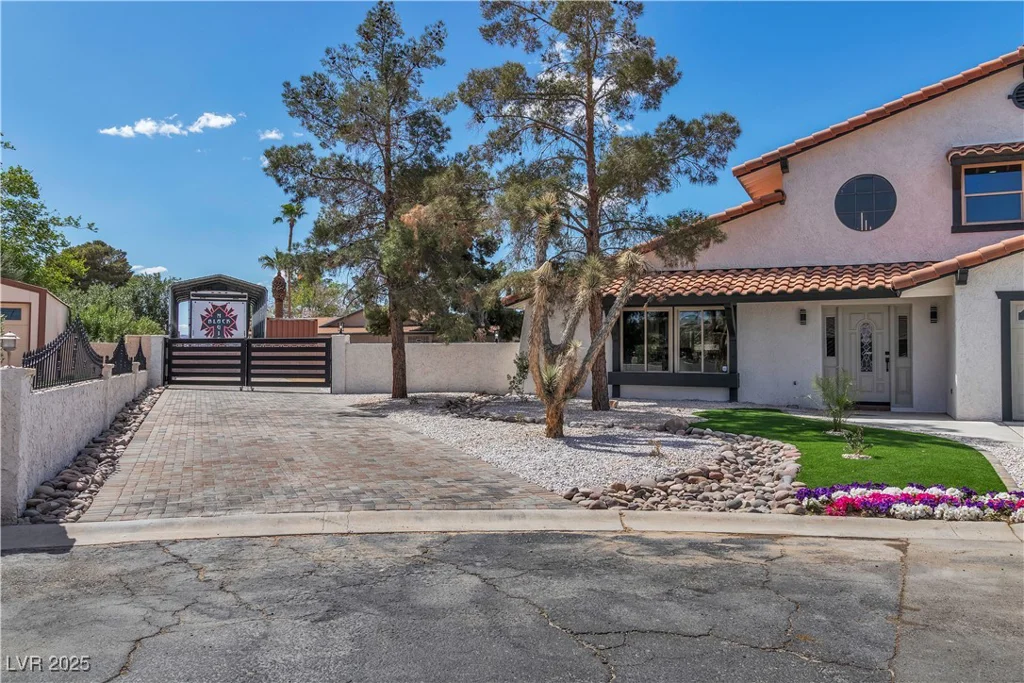4061 Eldorado, Las Vegas, NV 89139
