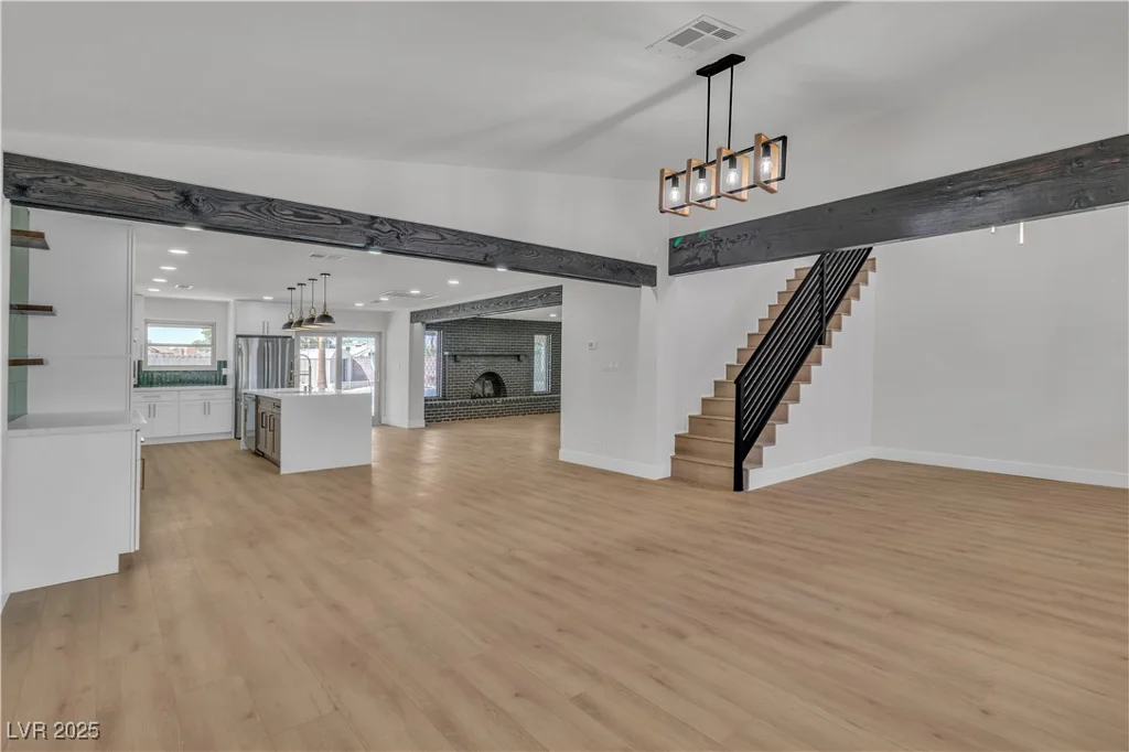 4061 Eldorado, Las Vegas, NV 89139