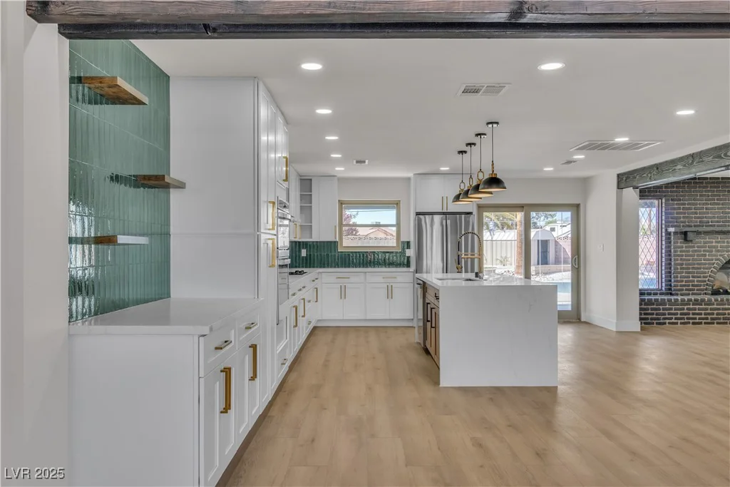 4061 Eldorado, Las Vegas, NV 89139