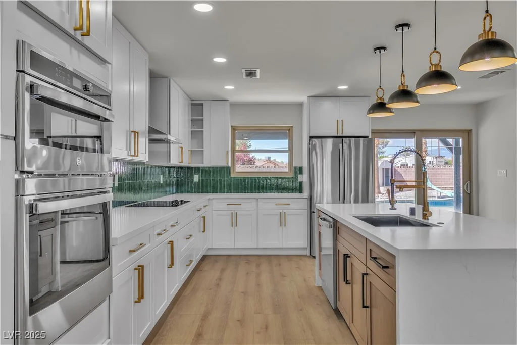 4061 Eldorado, Las Vegas, NV 89139