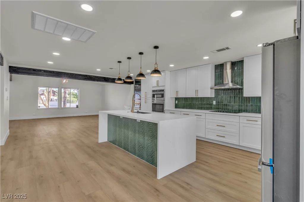 4061 Eldorado, Las Vegas, NV 89139