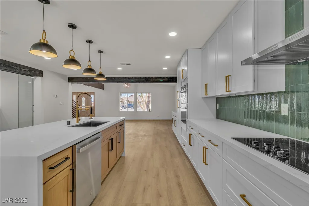 4061 Eldorado, Las Vegas, NV 89139