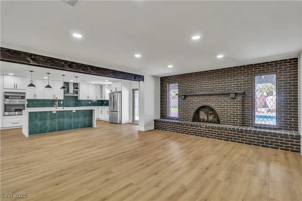 4061 Eldorado, Las Vegas, NV 89139