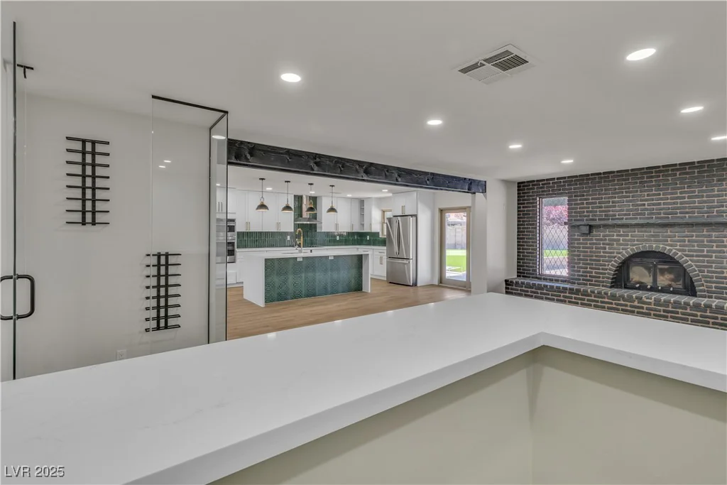 4061 Eldorado, Las Vegas, NV 89139