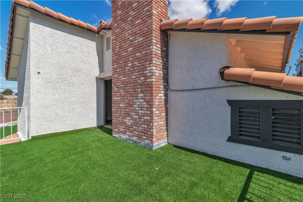 4061 Eldorado, Las Vegas, NV 89139
