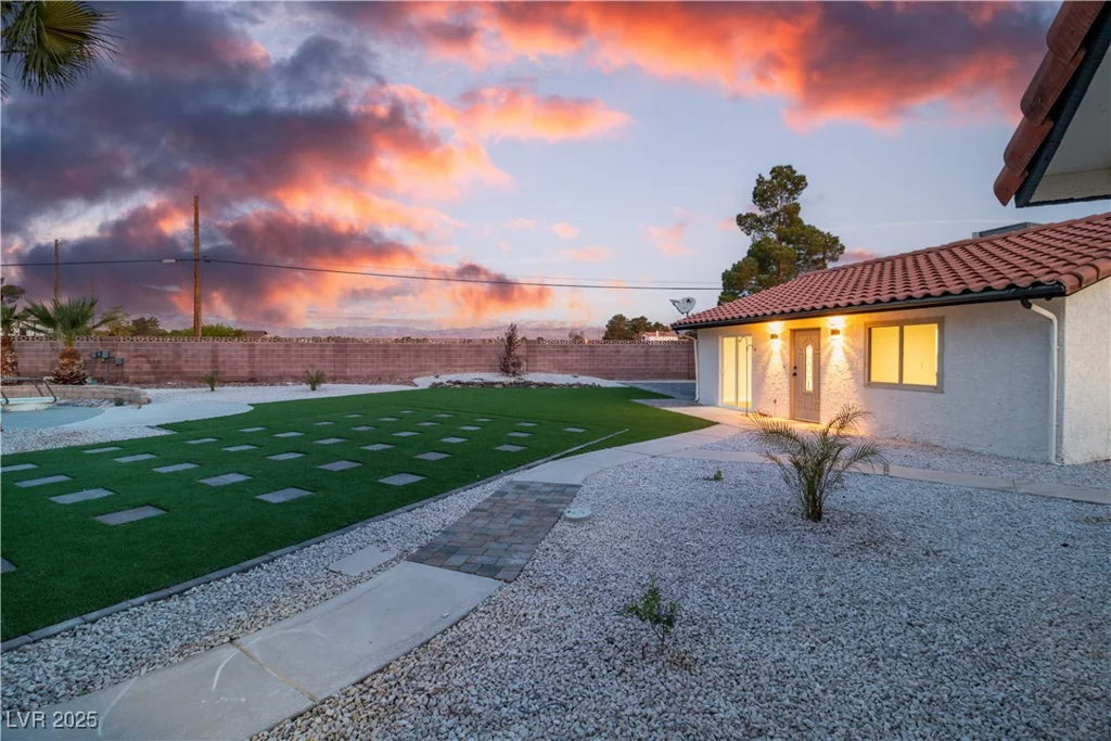4061 Eldorado, Las Vegas, NV 89139