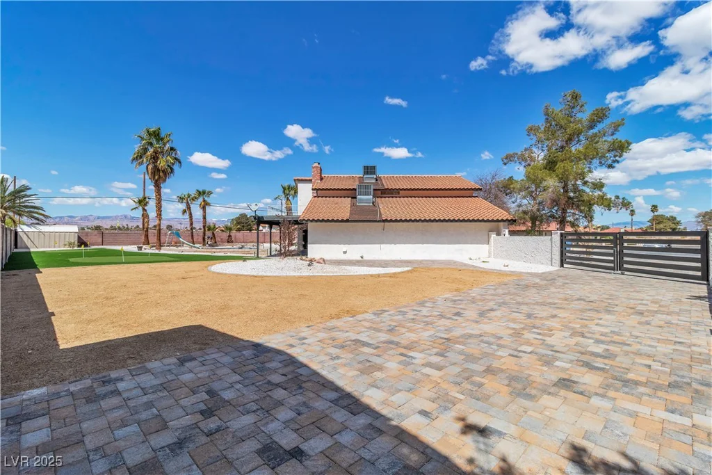 4061 Eldorado, Las Vegas, NV 89139