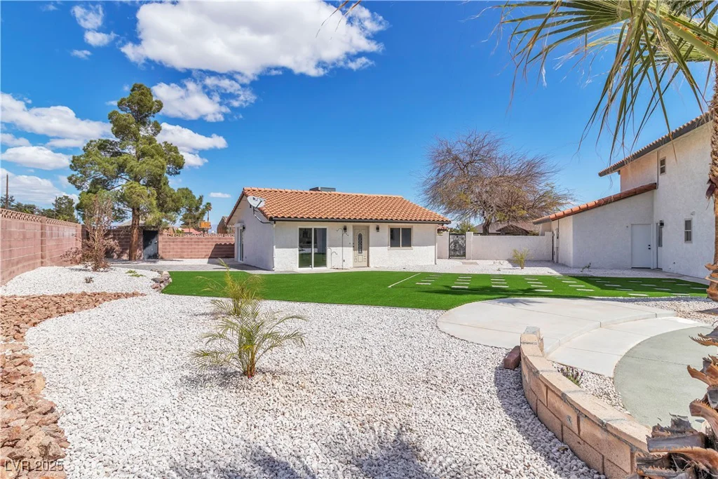 4061 Eldorado, Las Vegas, NV 89139
