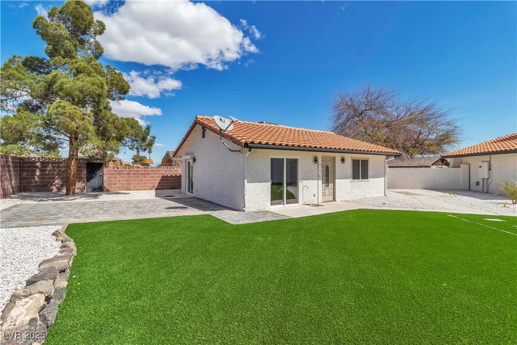 4061 Eldorado, Las Vegas, NV 89139