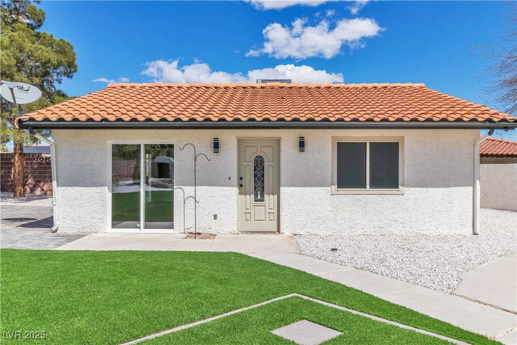 4061 Eldorado, Las Vegas, NV 89139