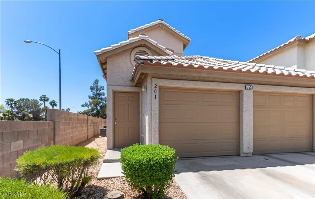7553 Durham Hall, Las Vegas, NV 89130