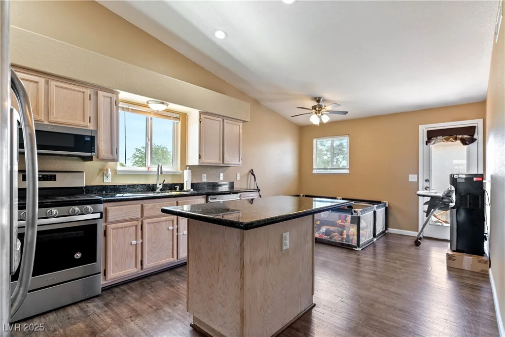 7553 Durham Hall, Las Vegas, NV 89130