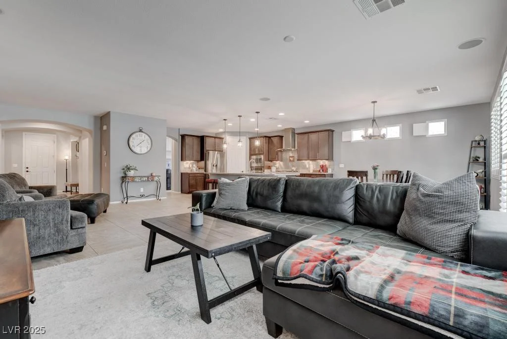 6985 Hopi Summit, Las Vegas, NV 89149