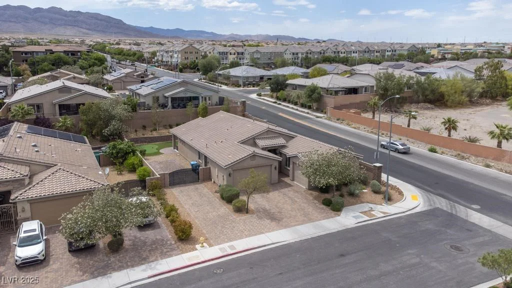 6985 Hopi Summit, Las Vegas, NV 89149