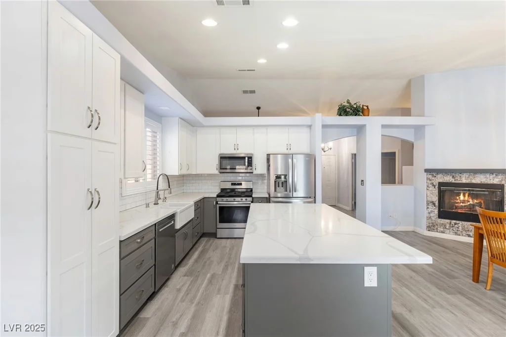 5441 Rose Hills, Las Vegas, NV 89149