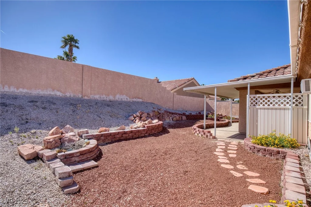 5441 Rose Hills, Las Vegas, NV 89149
