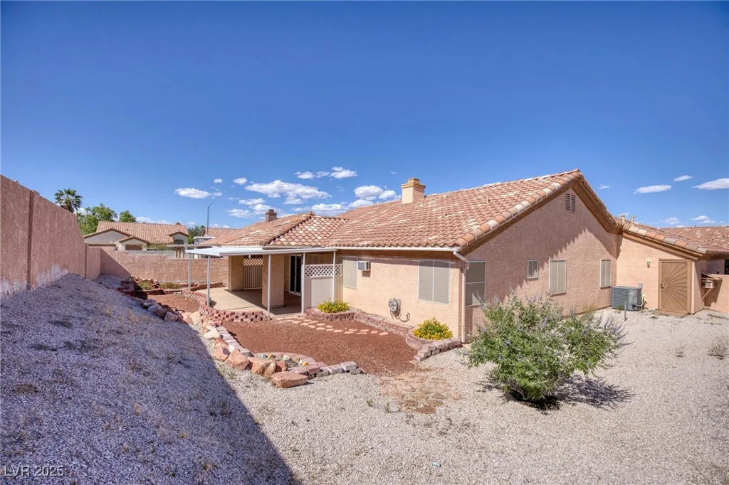 5441 Rose Hills, Las Vegas, NV 89149