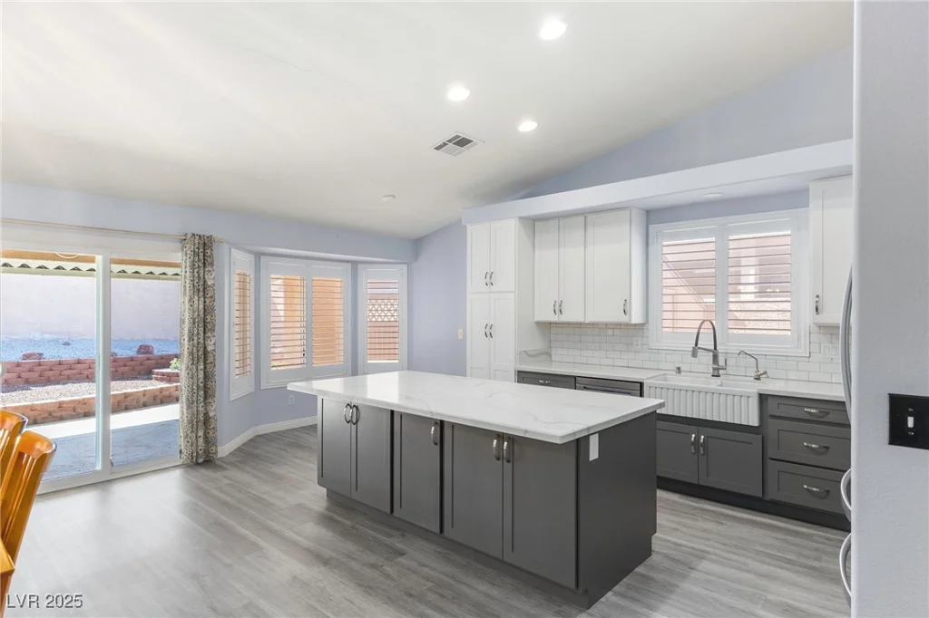 5441 Rose Hills, Las Vegas, NV 89149
