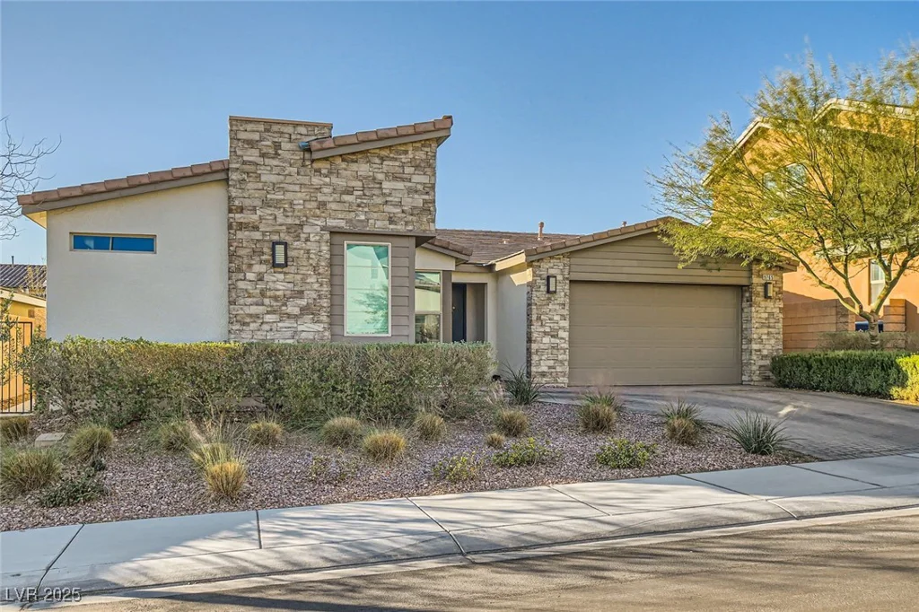 9765 Skye Star, Las Vegas, NV 89166