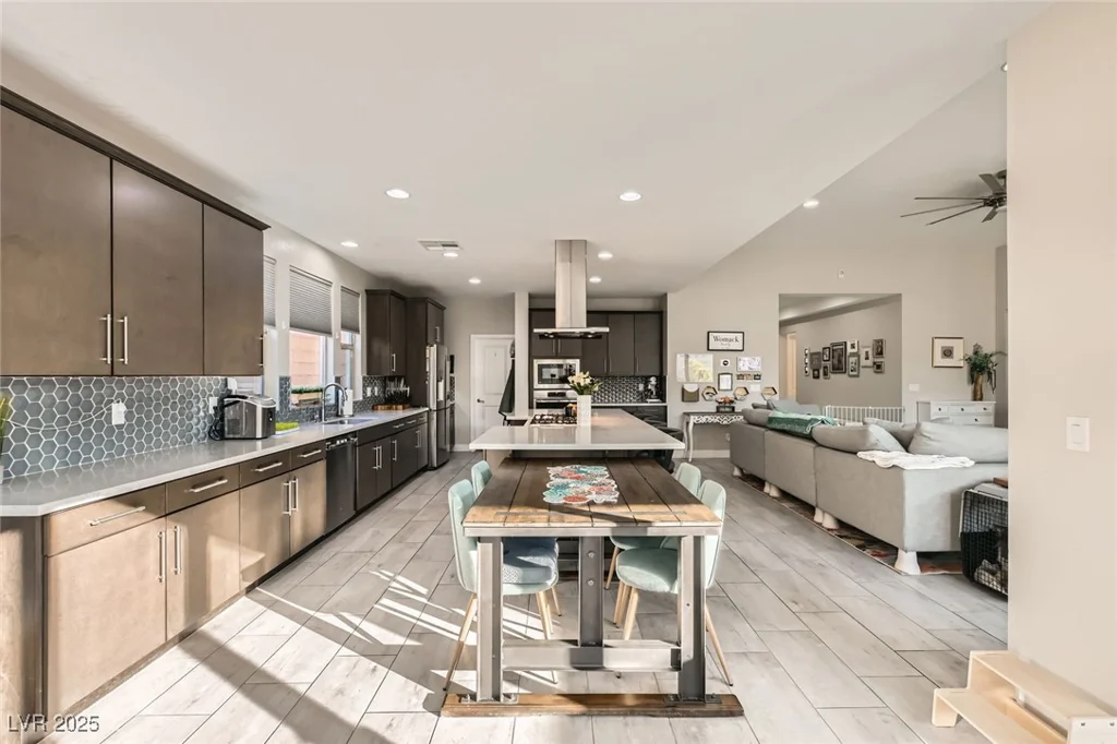 9765 Skye Star, Las Vegas, NV 89166