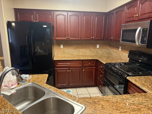 7912 Foxwood, Las Vegas, NV 89145