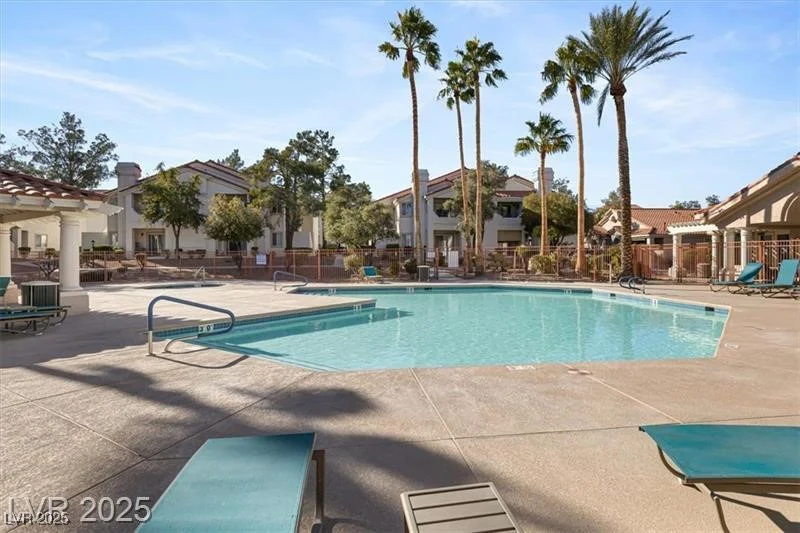 7912 Foxwood, Las Vegas, NV 89145
