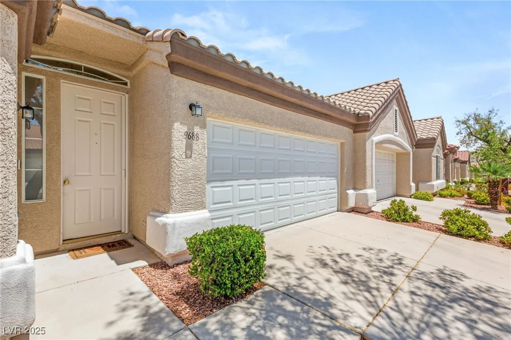 9688 MEEKS BAY, Las Vegas, NV 89148