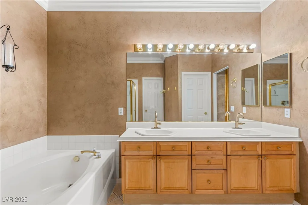9688 MEEKS BAY, Las Vegas, NV 89148