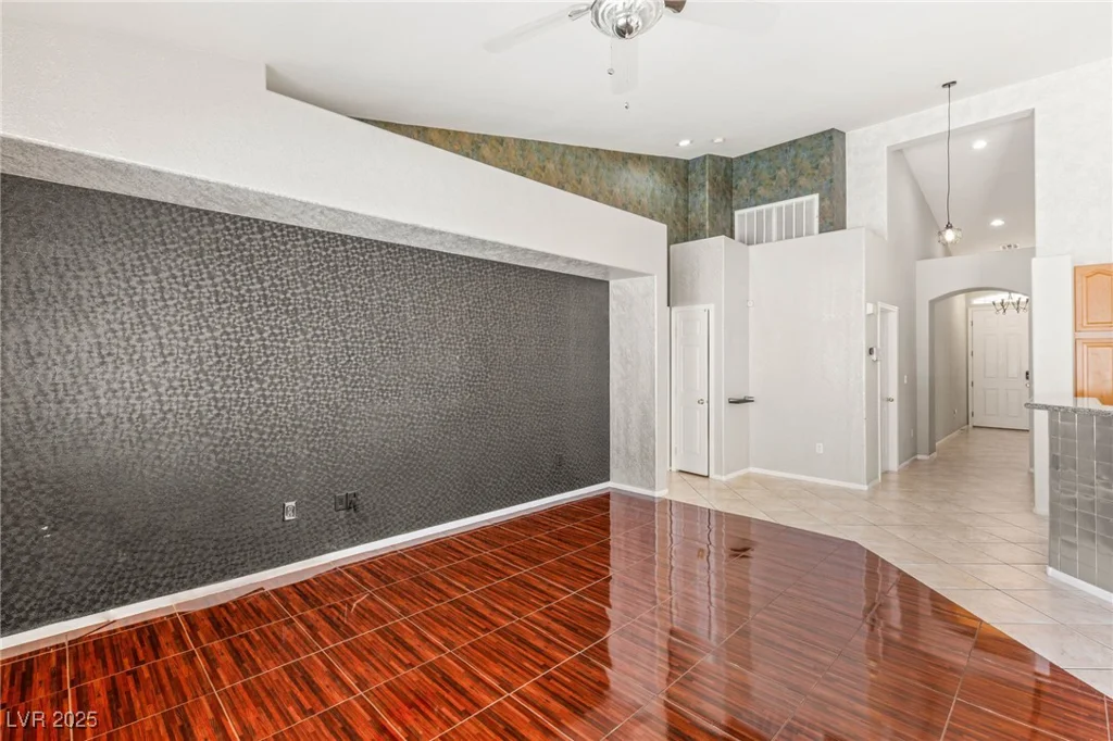 9688 MEEKS BAY, Las Vegas, NV 89148