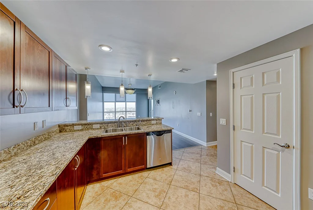 150 LAS VEGAS, North Las Vegas, NV 89101