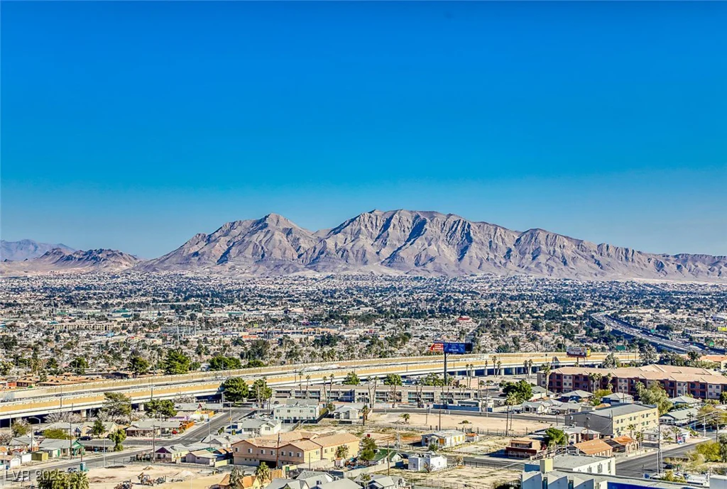 150 LAS VEGAS, North Las Vegas, NV 89101