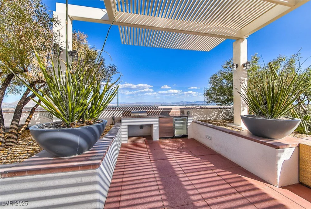 150 LAS VEGAS, North Las Vegas, NV 89101