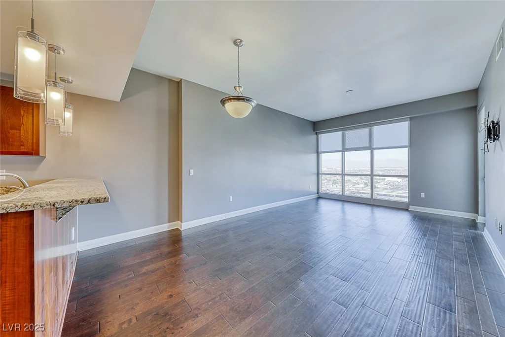 150 LAS VEGAS, North Las Vegas, NV 89101