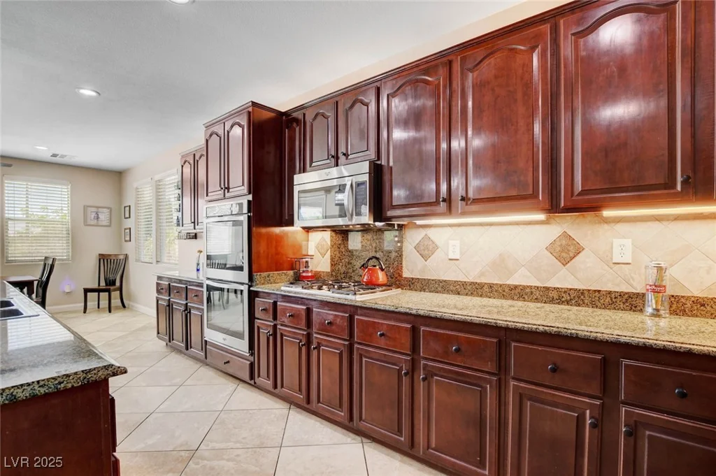 2117 Mountain Rail, North Las Vegas, NV 89084