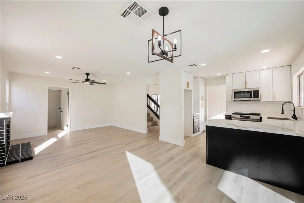 4669 Winfield, Las Vegas, NV 89147