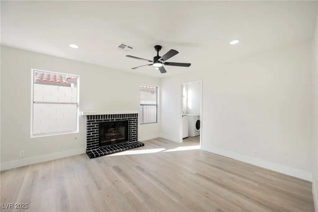 4669 Winfield, Las Vegas, NV 89147