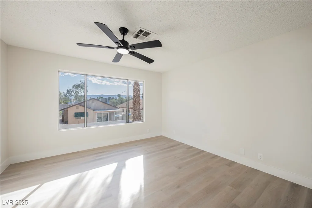4669 Winfield, Las Vegas, NV 89147