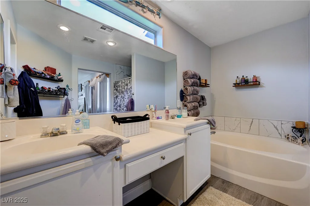 10342 Adrianna, Las Vegas, NV 89129
