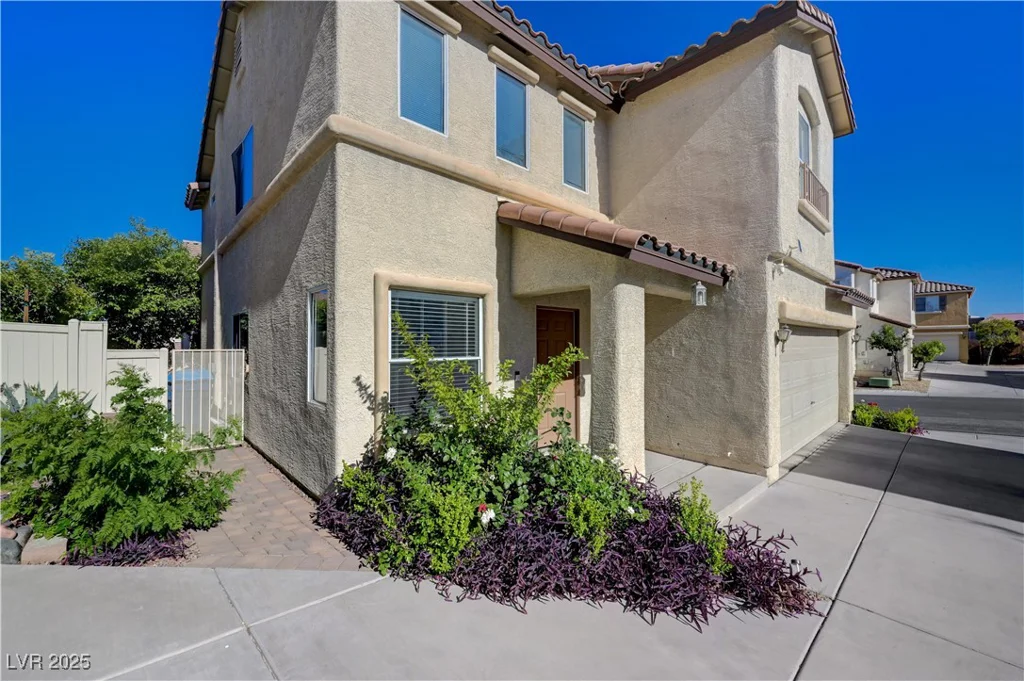 10342 Adrianna, Las Vegas, NV 89129