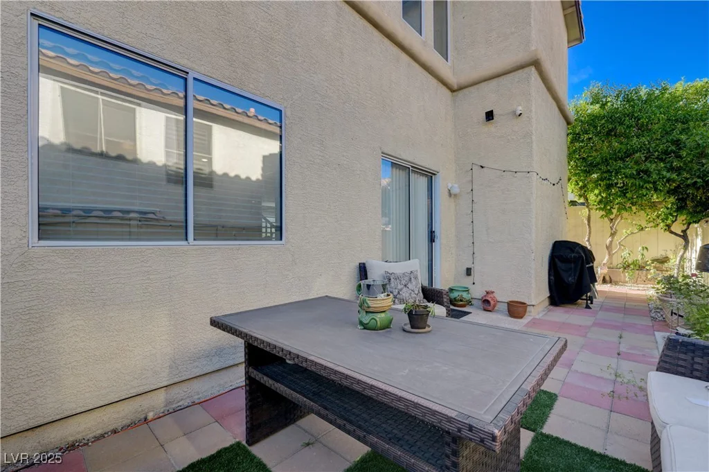 10342 Adrianna, Las Vegas, NV 89129