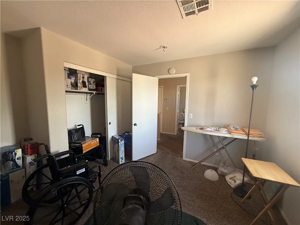 6287 Stone Hollow, Las Vegas, NV 89156
