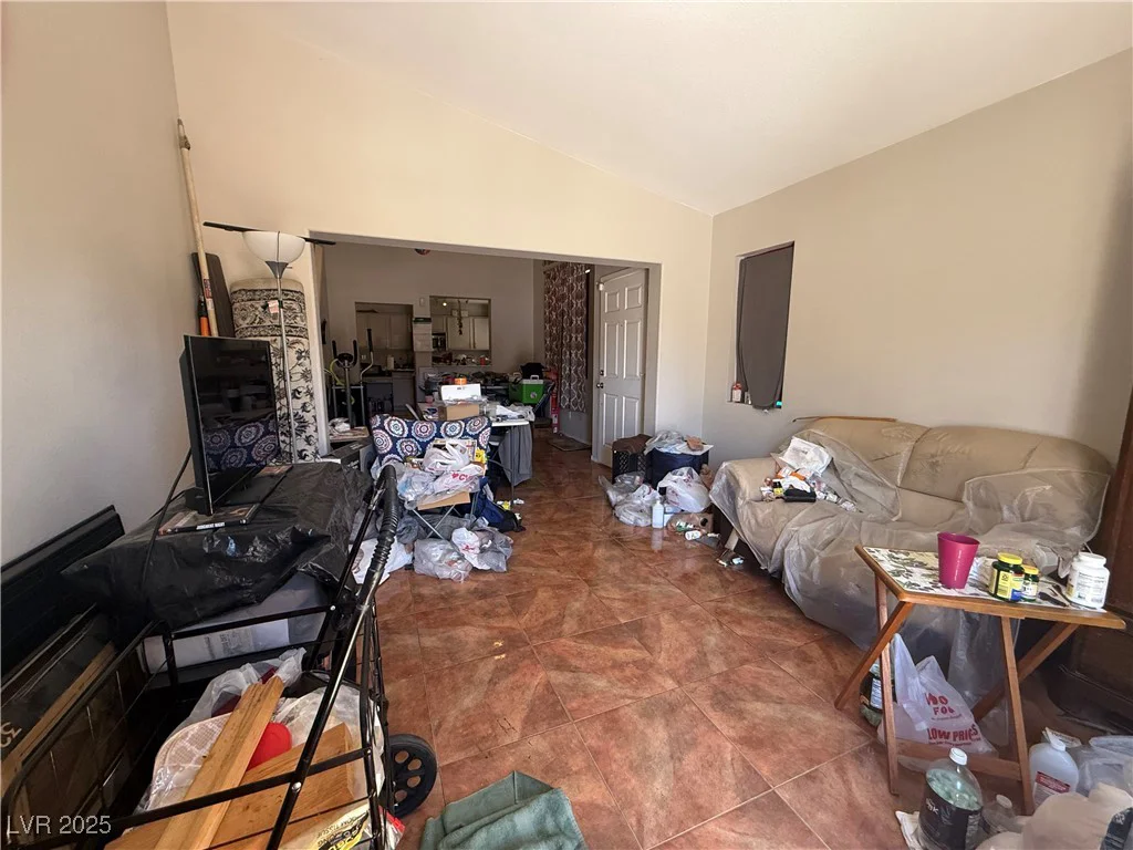 6287 Stone Hollow, Las Vegas, NV 89156