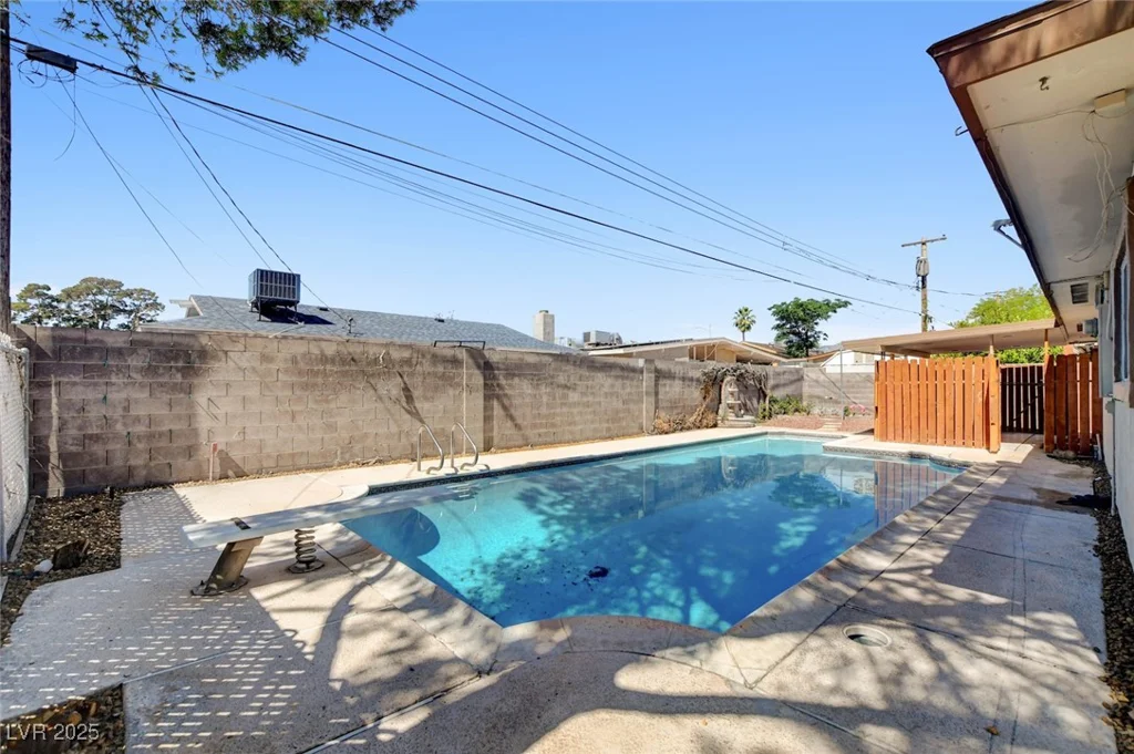 6225 Rassler, Las Vegas, NV 89107
