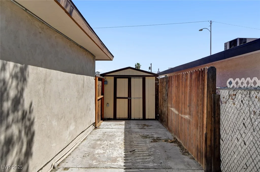 6225 Rassler, Las Vegas, NV 89107