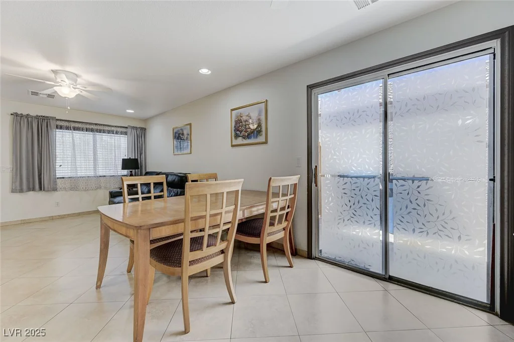 10078 Delicate Dew, Las Vegas, NV 89183