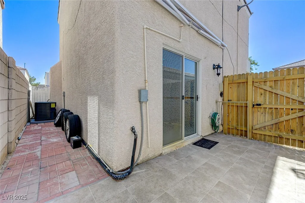 10078 Delicate Dew, Las Vegas, NV 89183