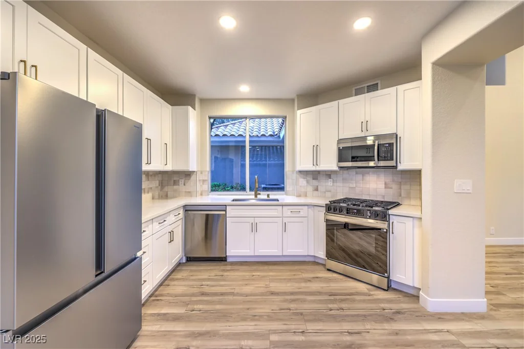 5010 Crooked Stick, Las Vegas, NV 89113