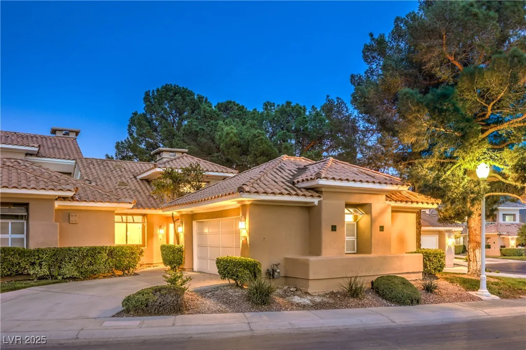 5010 Crooked Stick, Las Vegas, NV 89113